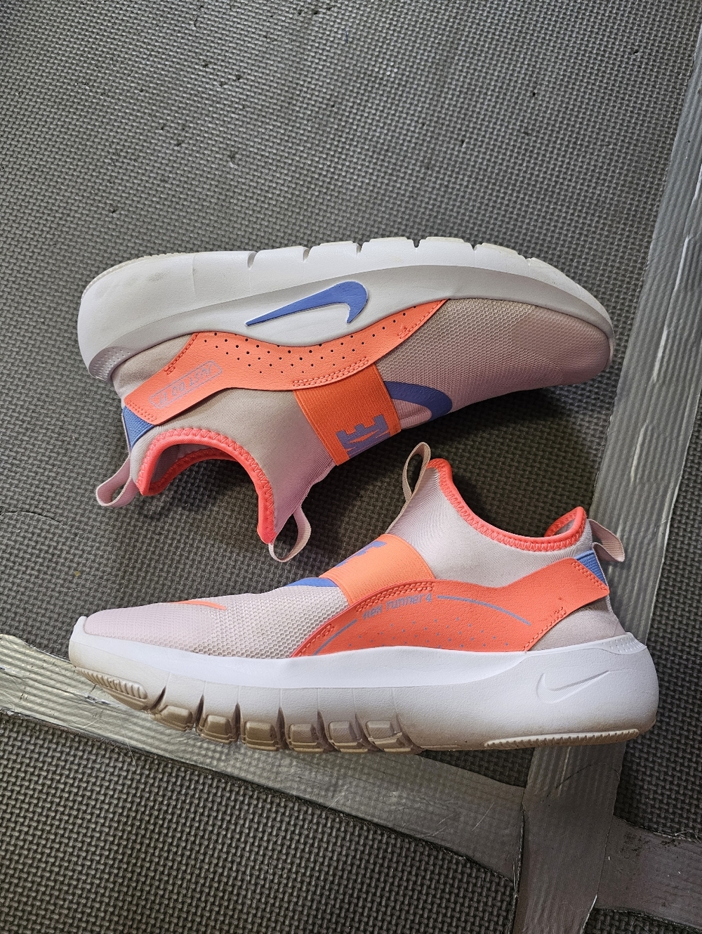Nike Flex Run - Picture 2 of 7